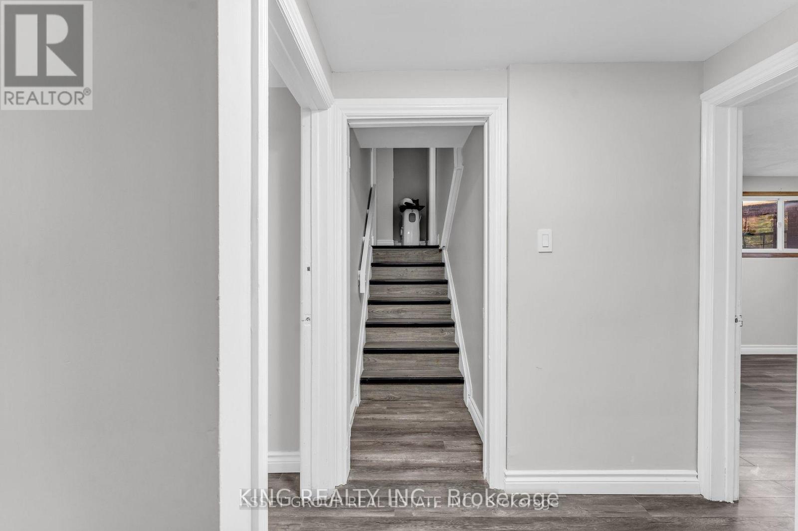 290 Lincoln Road, Waterloo, Ontario  N2J 2P5 - Photo 19 - X12445453