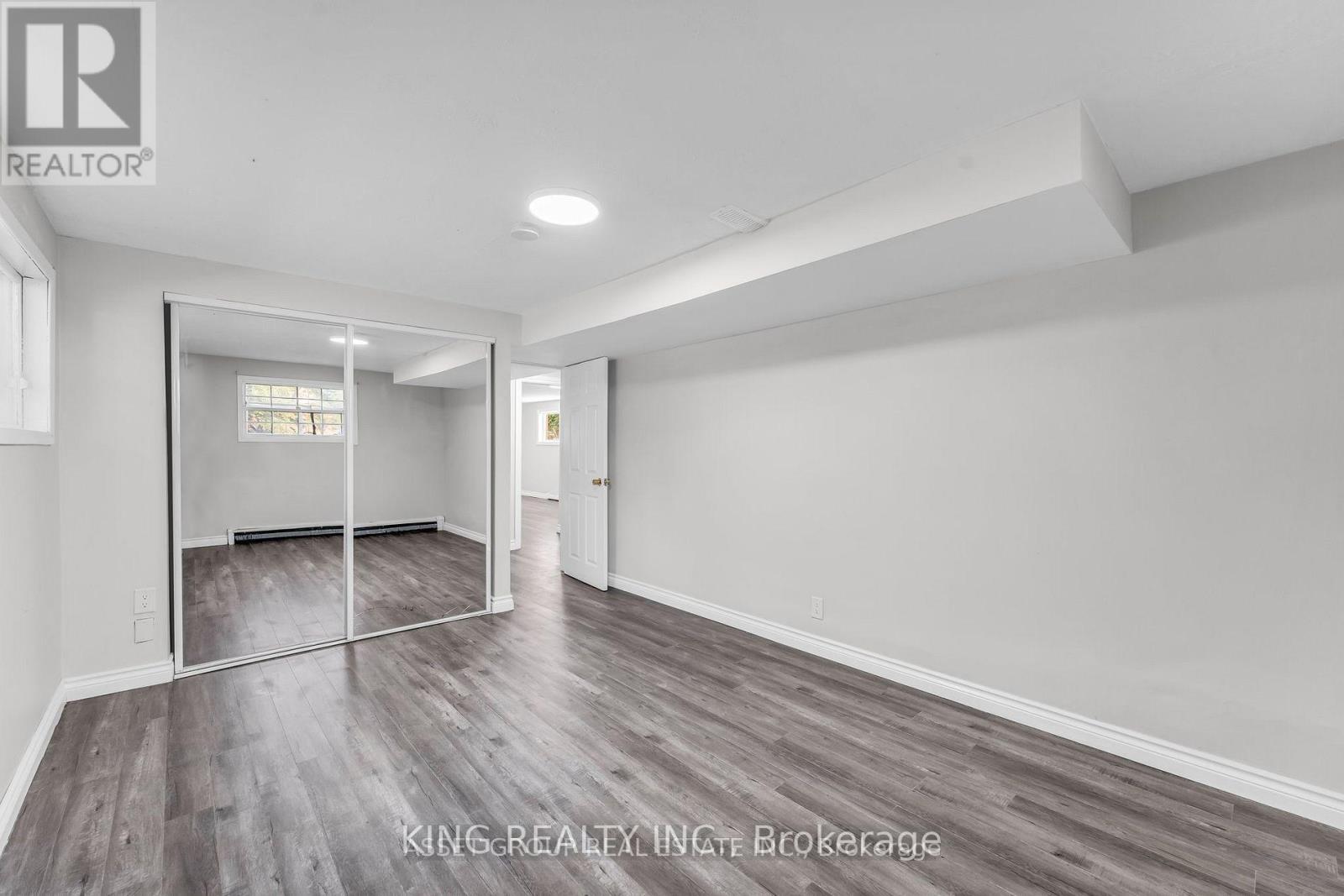 290 Lincoln Road, Waterloo, Ontario  N2J 2P5 - Photo 20 - X12445453