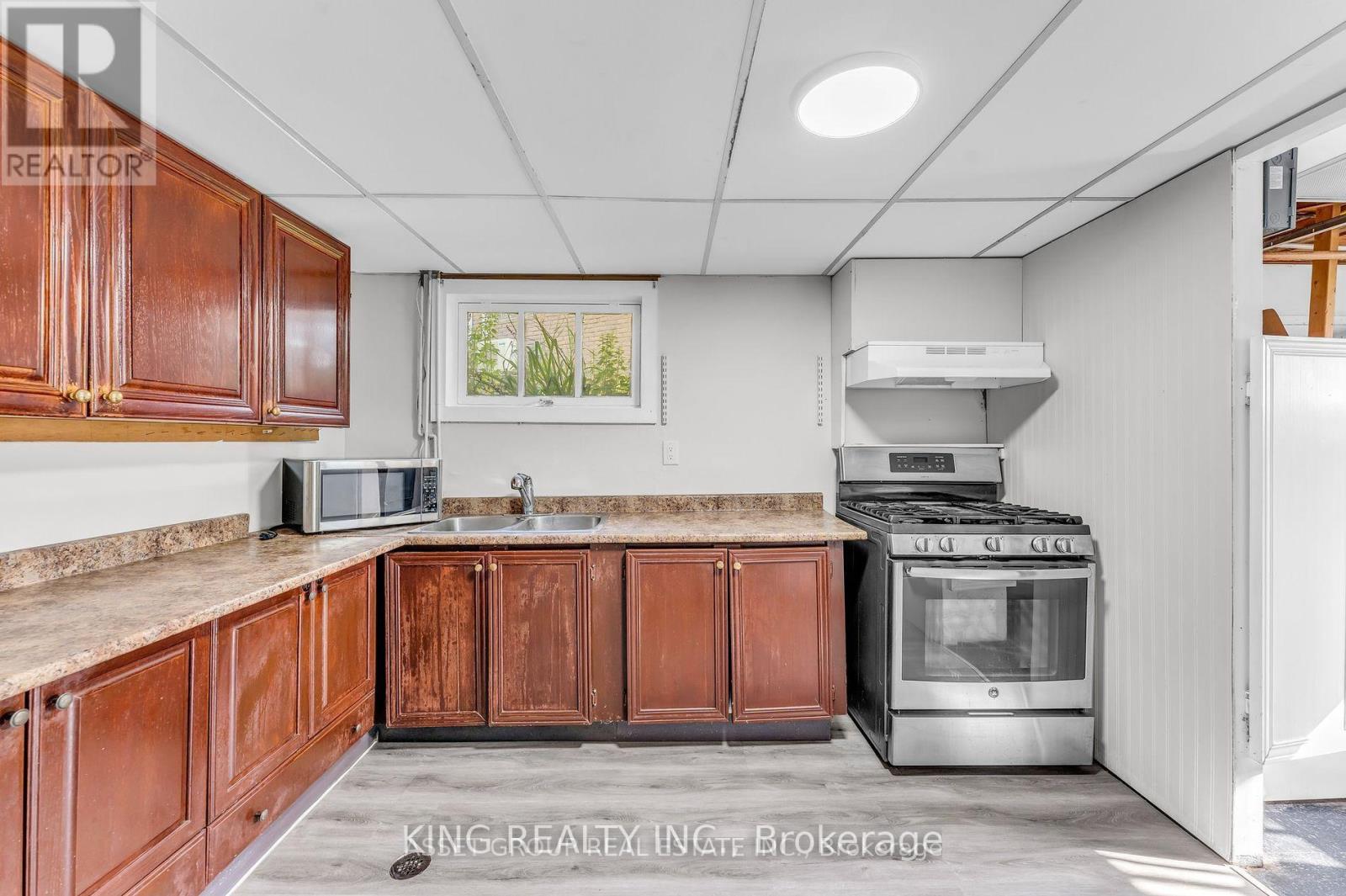 290 Lincoln Road, Waterloo, Ontario  N2J 2P5 - Photo 24 - X12445453