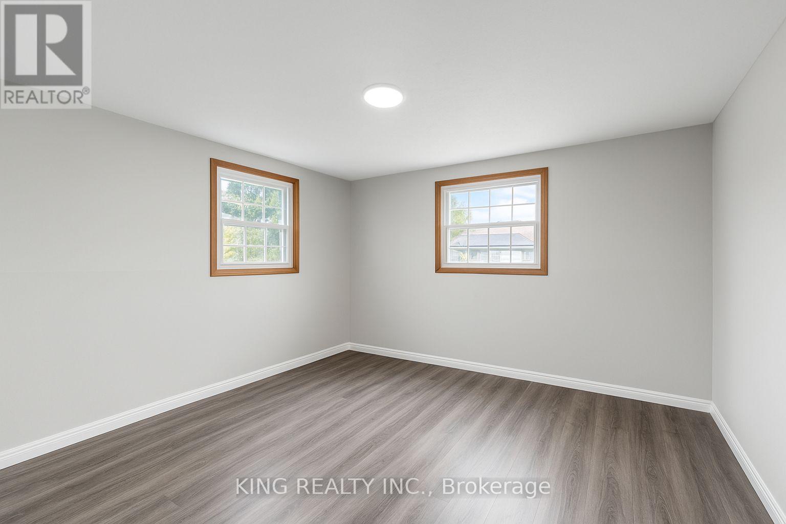 290 Lincoln Road, Waterloo, Ontario  N2J 2P5 - Photo 31 - X12445453