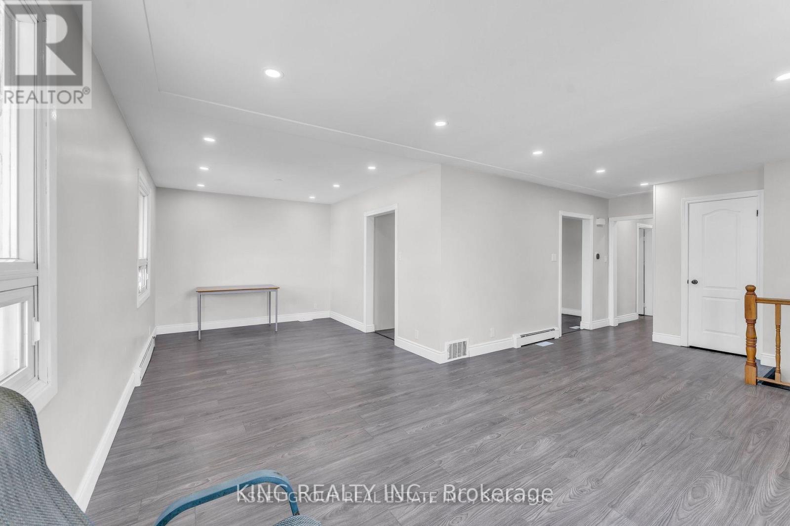 290 Lincoln Road, Waterloo, Ontario  N2J 2P5 - Photo 5 - X12445453