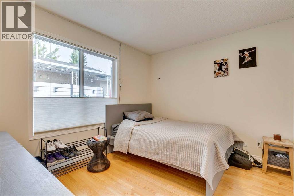 42 Sierra Morena Green Sw, Calgary, Alberta  T3H 3E4 - Photo 19 - A2260653
