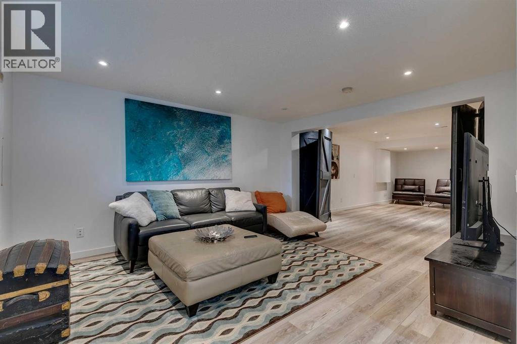 42 Sierra Morena Green Sw, Calgary, Alberta  T3H 3E4 - Photo 32 - A2260653