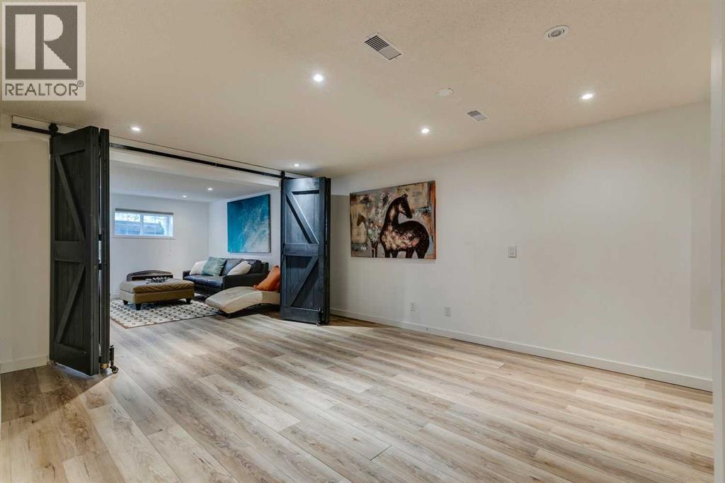 42 Sierra Morena Green Sw, Calgary, Alberta  T3H 3E4 - Photo 35 - A2260653