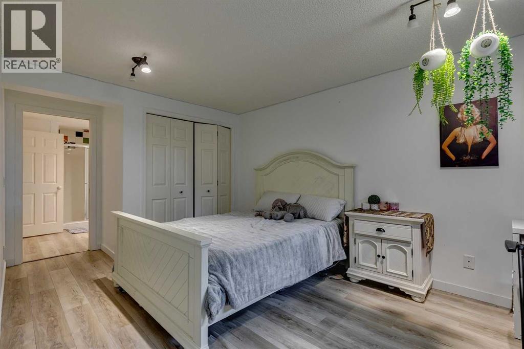 42 Sierra Morena Green Sw, Calgary, Alberta  T3H 3E4 - Photo 30 - A2260653