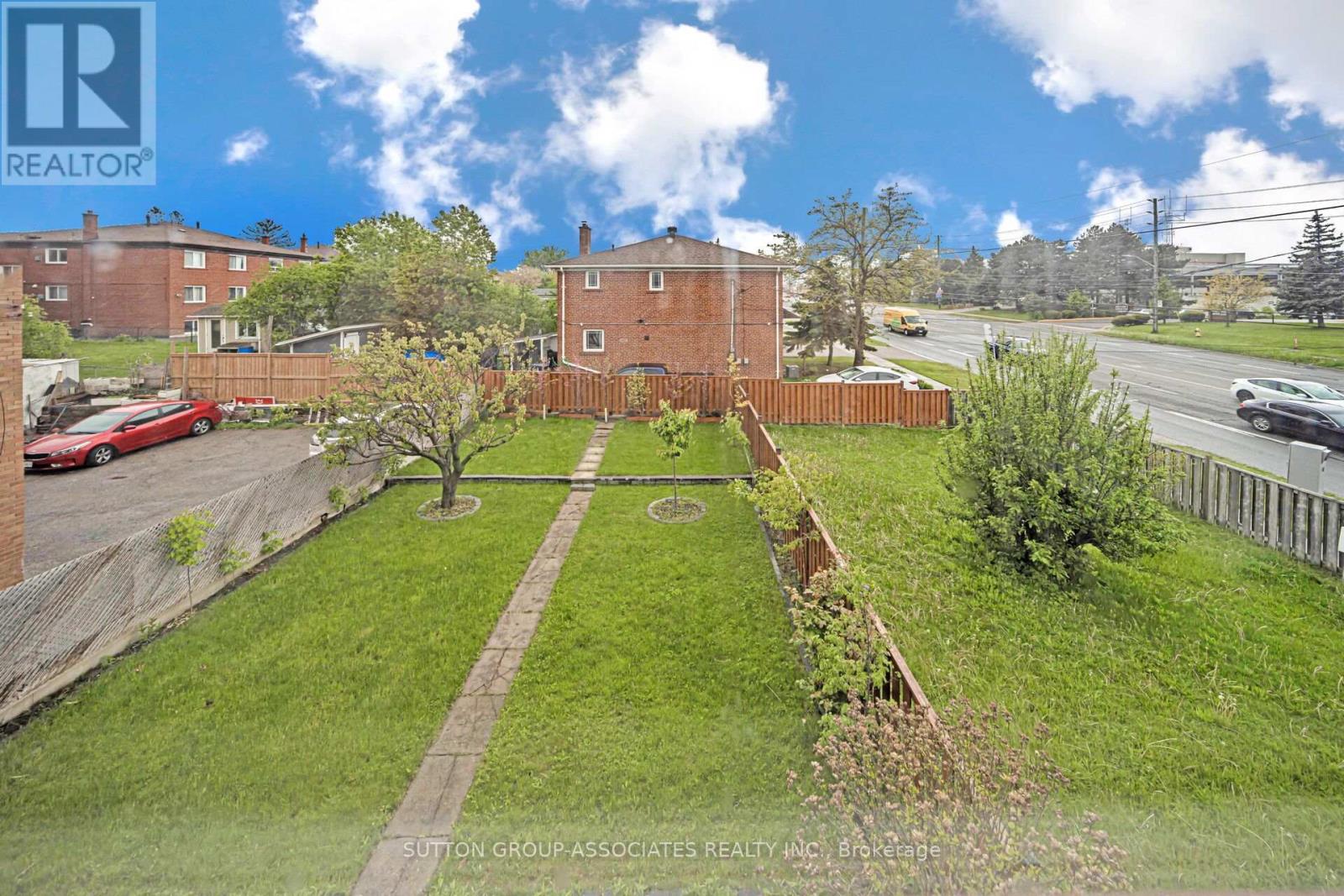 3 Stanstead Drive, Toronto (Bathurst Manor), Ontario  M3H 4V5 - Photo 22 - C12445464