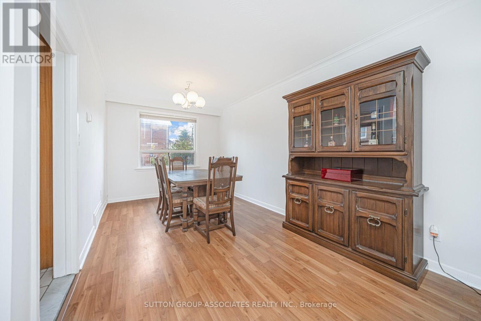 3 Stanstead Drive, Toronto (Bathurst Manor), Ontario  M3H 4V5 - Photo 8 - C12445464