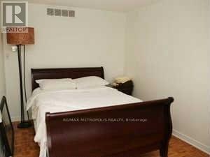 1809 - 65 Harbour Square, Toronto, Ontario  M5J 2L4 - Photo 4 - C12445472