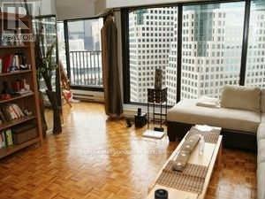 1809 - 65 Harbour Square, Toronto, Ontario  M5J 2L4 - Photo 7 - C12445472