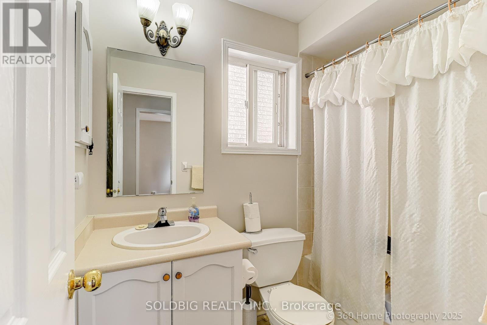 25 Trailridge Drive, Brampton, Ontario  L6X 4M6 - Photo 31 - W12445470