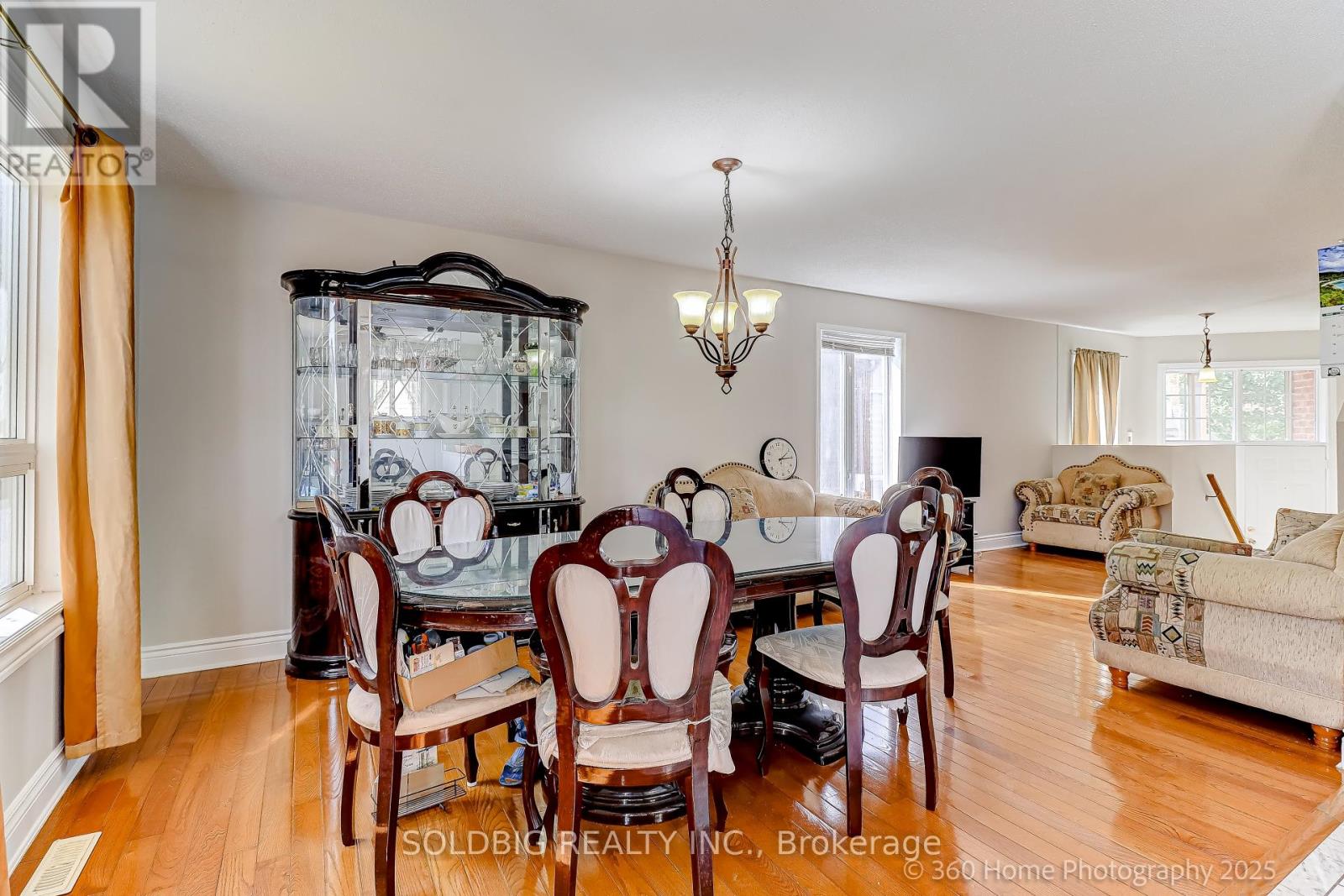 25 Trailridge Drive, Brampton, Ontario  L6X 4M6 - Photo 6 - W12445470