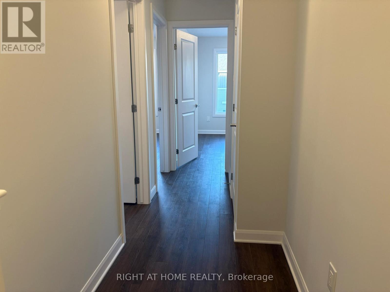 409 Silverberry Private, Ottawa, Ontario  K2T 0S7 - Photo 16 - X12445486