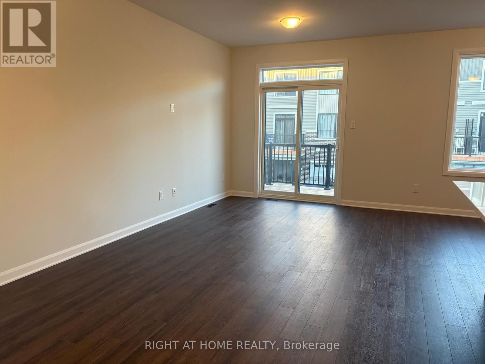 409 Silverberry Private, Ottawa, Ontario  K2T 0S7 - Photo 7 - X12445486