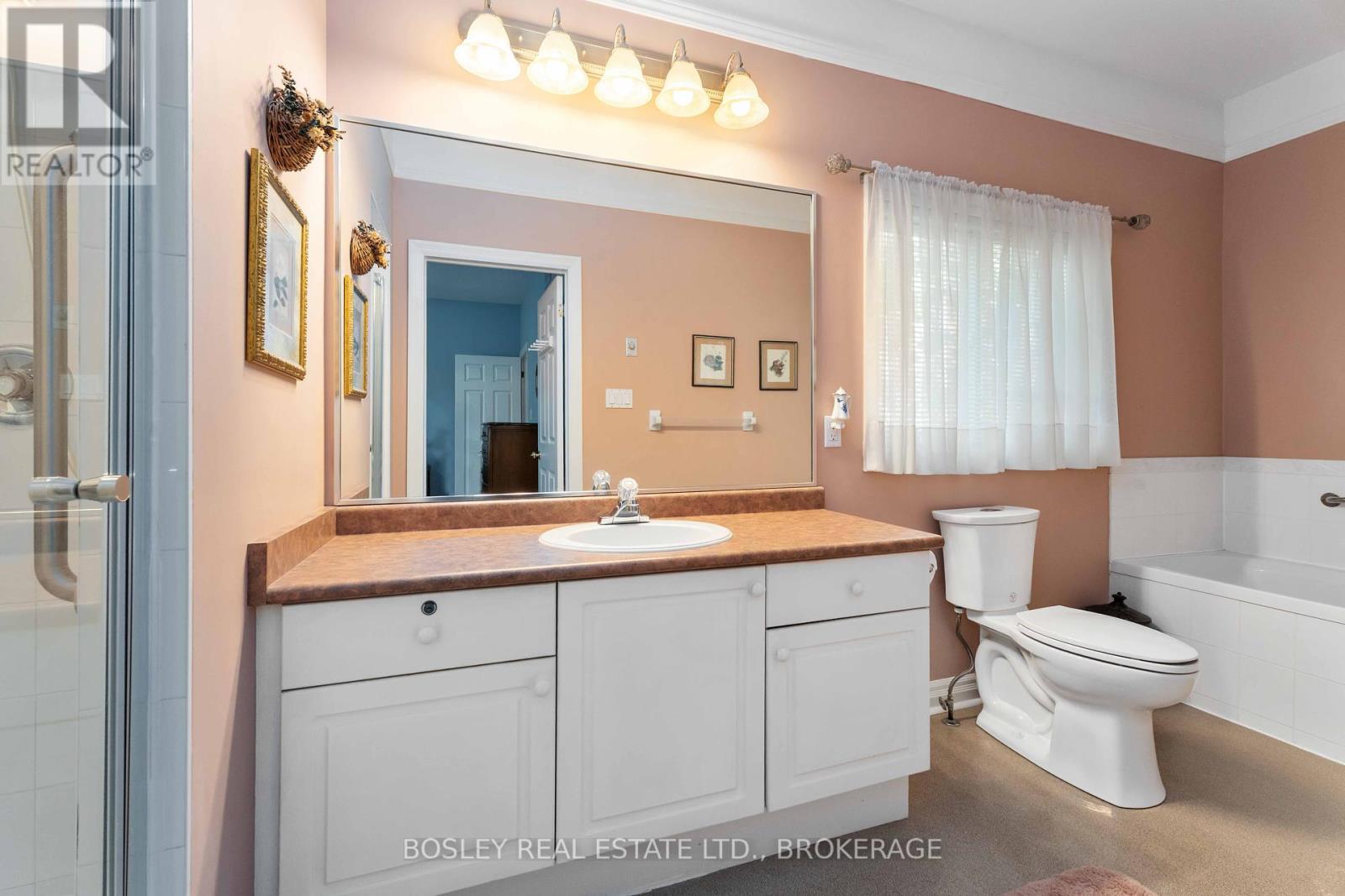 641 Simcoe Street, Niagara-On-The-Lake, Ontario  L0S 1J0 - Photo 22 - X12445482