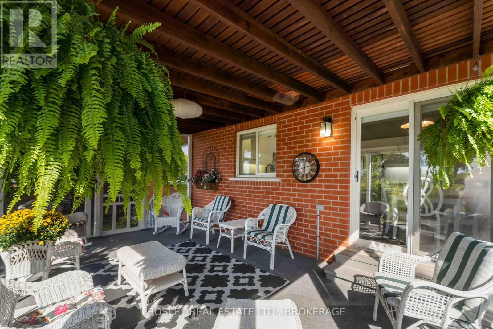 641 Simcoe Street, Niagara-On-The-Lake, Ontario  L0S 1J0 - Photo 33 - X12445482