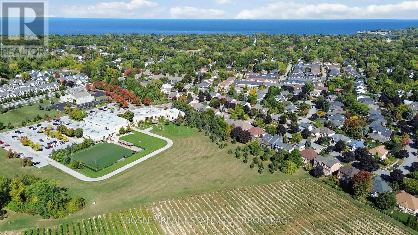 641 Simcoe Street, Niagara-On-The-Lake, Ontario  L0S 1J0 - Photo 42 - X12445482
