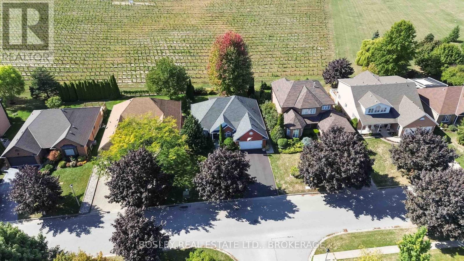 641 Simcoe Street, Niagara-On-The-Lake, Ontario  L0S 1J0 - Photo 43 - X12445482