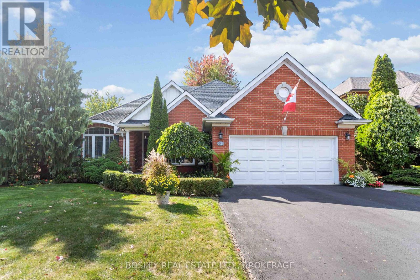 641 Simcoe Street, Niagara-On-The-Lake, Ontario  L0S 1J0 - Photo 44 - X12445482