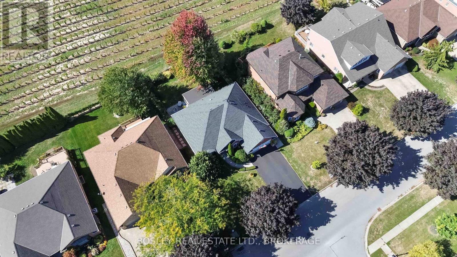 641 Simcoe Street, Niagara-On-The-Lake, Ontario  L0S 1J0 - Photo 45 - X12445482