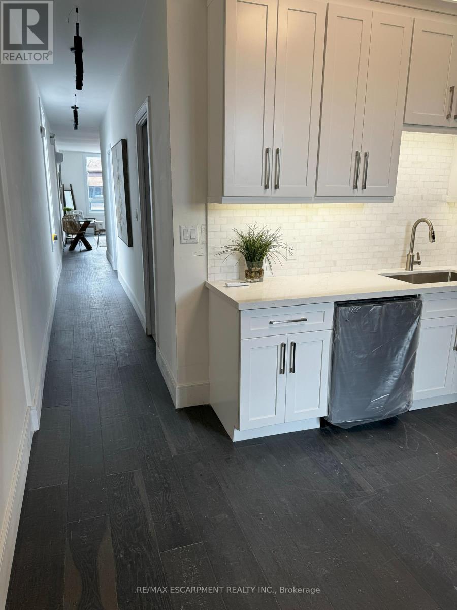 8 - 307 1/2 Barton Street E, Hamilton, Ontario  L8L 2X4 - Photo 6 - X12445462