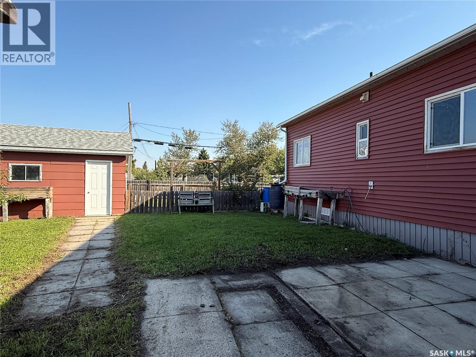 702 4th Avenue W, Melville, Saskatchewan  S0A 2P0 - Photo 24 - SK019214