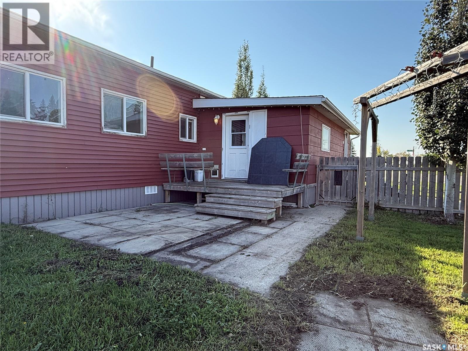 702 4th Avenue W, Melville, Saskatchewan  S0A 2P0 - Photo 31 - SK019214