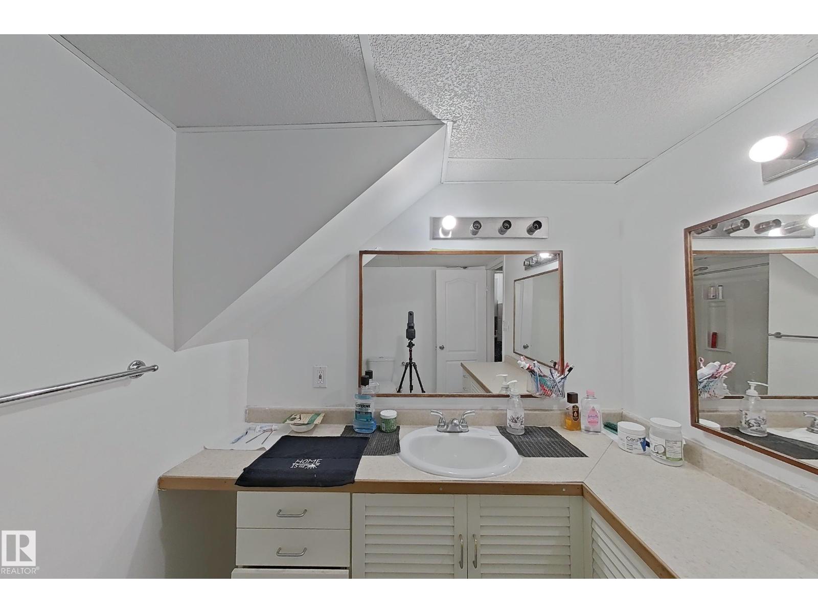 1036 38 St Nw, Edmonton, Alberta  T6L 2K9 - Photo 15 - E4460907