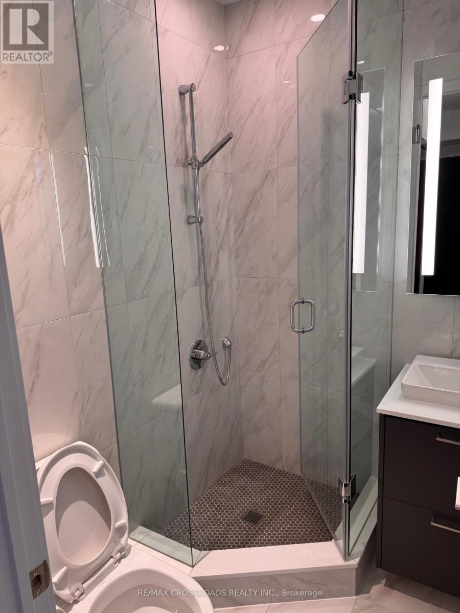 2415 - 470 Front Street W, Toronto, Ontario  M5V 0V6 - Photo 11 - C12445481
