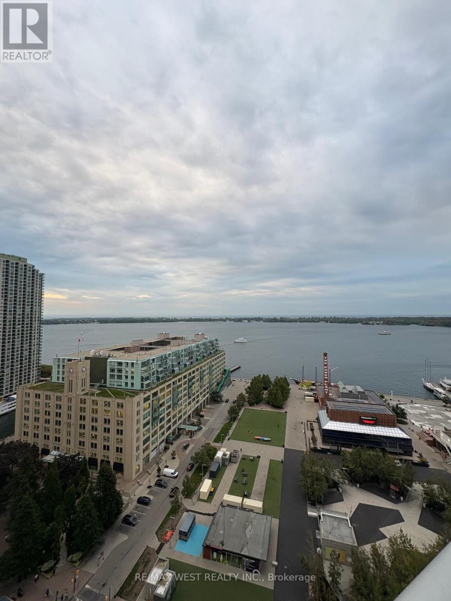 2204 - 218 Queens Quay W, Toronto, Ontario  M5J 2Y6 - Photo 17 - C12445484