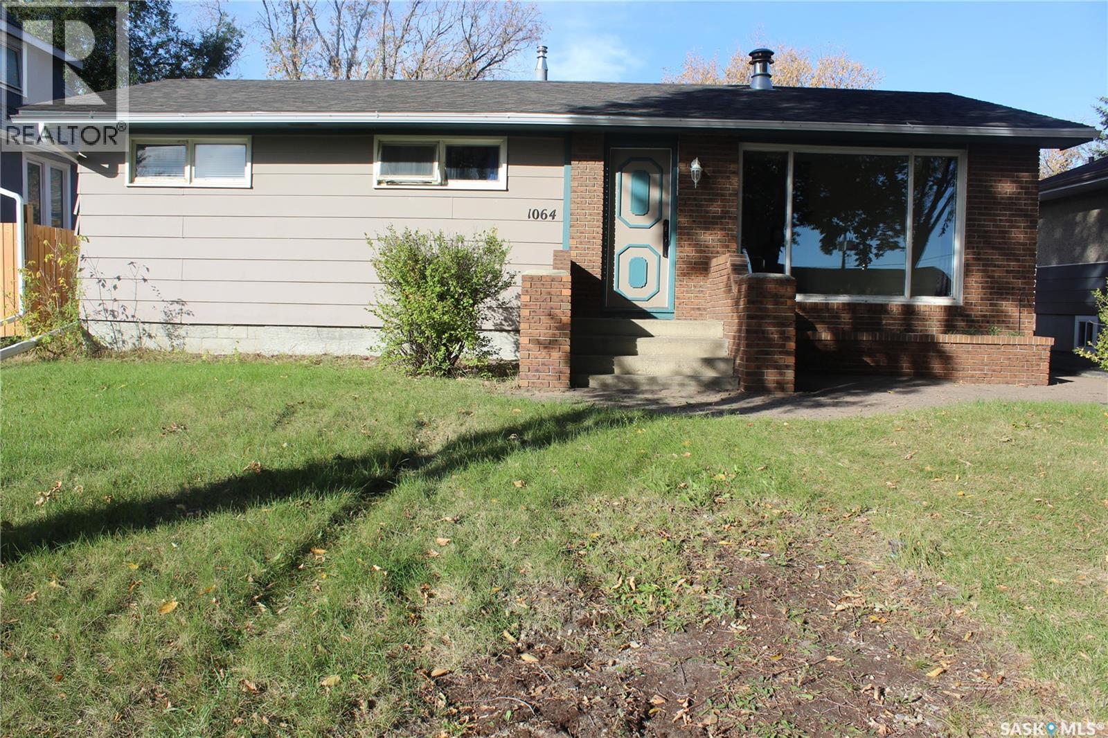 1064 Lindsay STREET, Regina, Saskatchewan