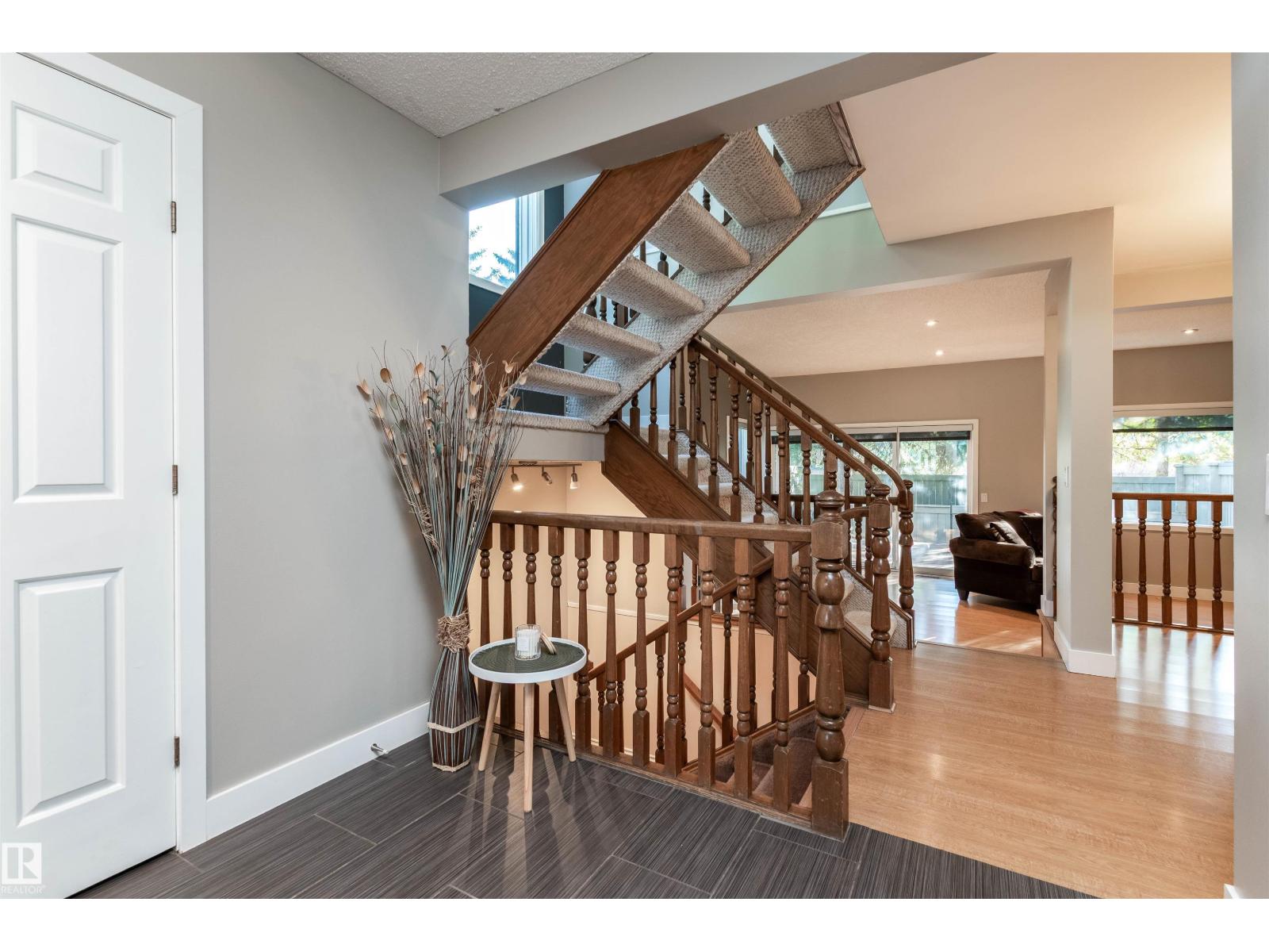 614 Woodbridge Wy, Sherwood Park, Alberta  T8A 4E4 - Photo 3 - E4460910