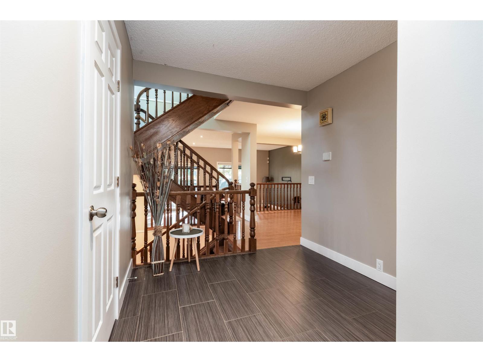 614 Woodbridge Wy, Sherwood Park, Alberta  T8A 4E4 - Photo 4 - E4460910