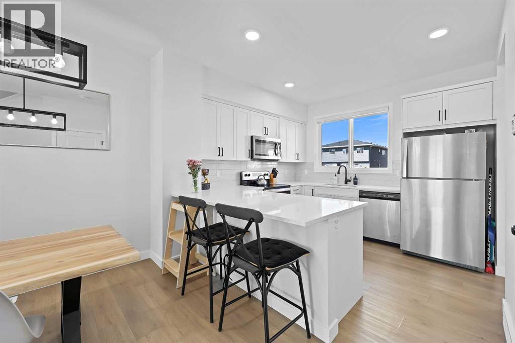 656 Savanna Boulevard Ne, Calgary, Alberta  T3J 2J9 - Photo 7 - A2251386