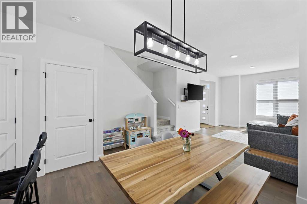656 Savanna Boulevard Ne, Calgary, Alberta  T3J 2J9 - Photo 6 - A2251386