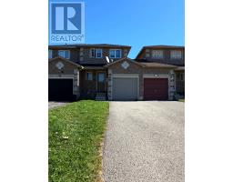 17 Majesty Boulevard, Barrie (Innis-Shore), Ca