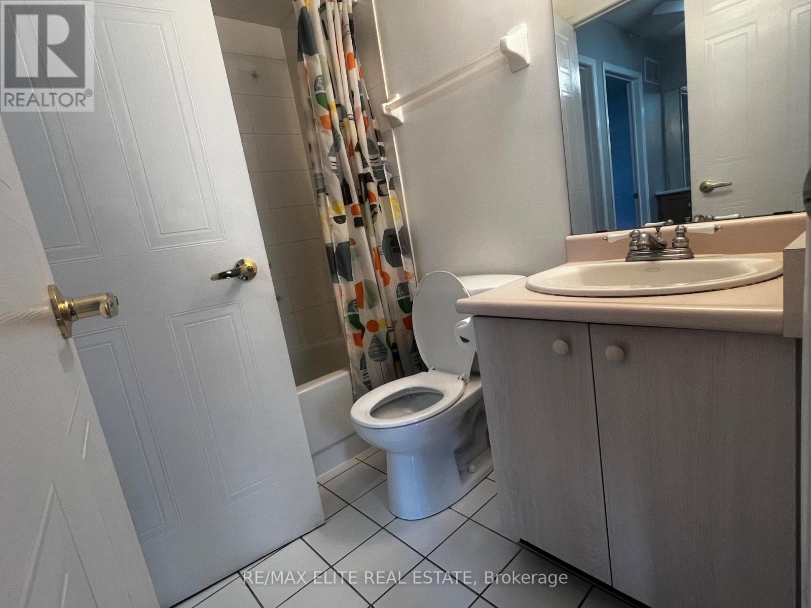 29 - 1240 Westview Terrace, Oakville, Ontario  L6M 3M4 - Photo 18 - W12356272