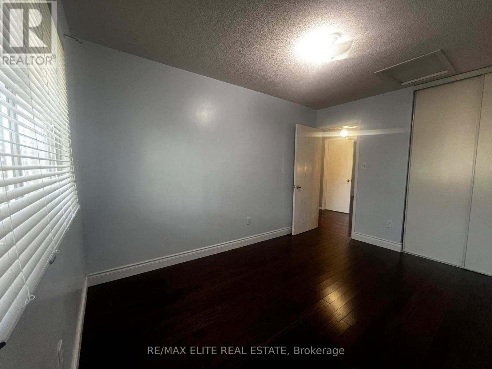 29 - 1240 Westview Terrace, Oakville, Ontario  L6M 3M4 - Photo 24 - W12356272