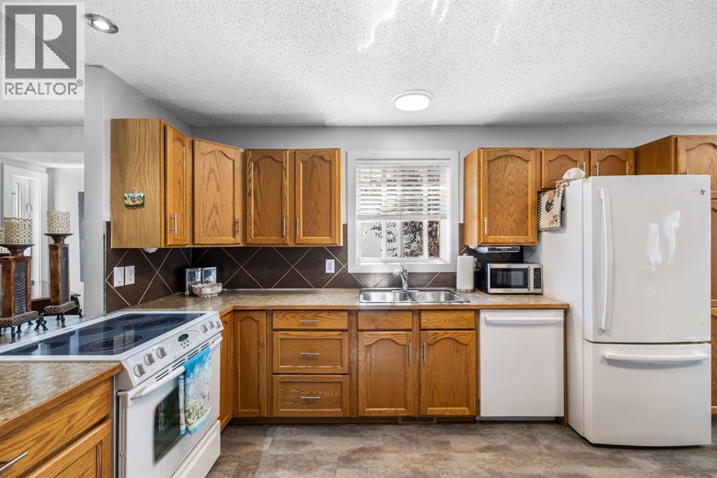 44 Harvest Park Road Ne, Calgary, Alberta  T3K 4H8 - Photo 8 - A2259775