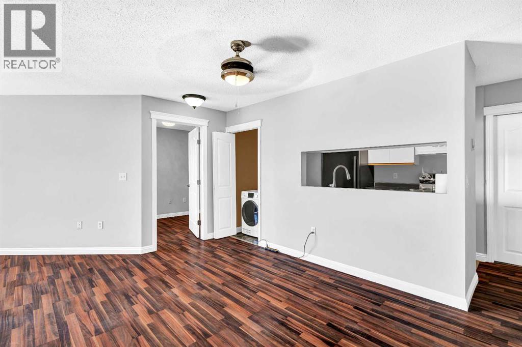 309, 10 Dover Point Se, Calgary, Alberta  T2B 3K2 - Photo 5 - A2258508