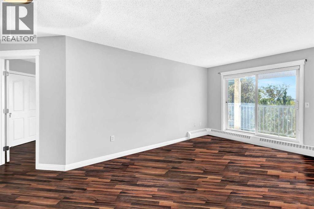 309, 10 Dover Point Se, Calgary, Alberta  T2B 3K2 - Photo 11 - A2258508