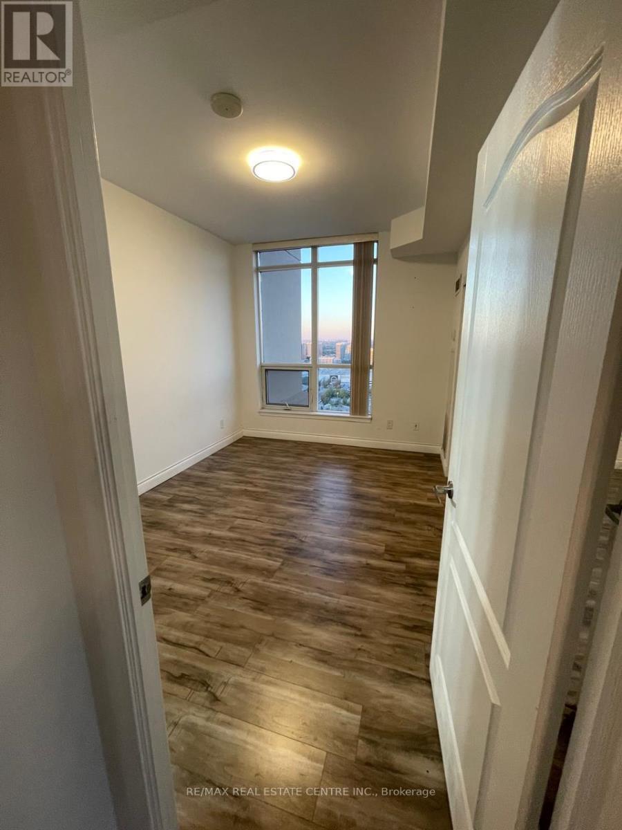 2610 - 4080 Living Arts Drive, Mississauga, Ontario  L5B 4N3 - Photo 8 - W12445493