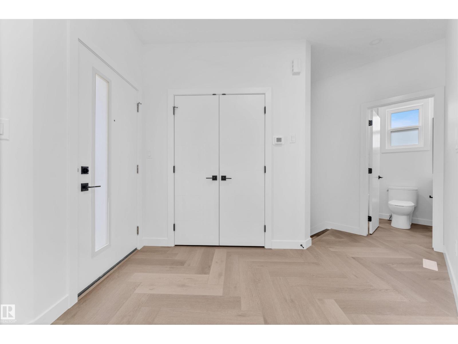 16519 8 St Ne, Edmonton, Alberta  T5Y 4J1 - Photo 3 - E4446319