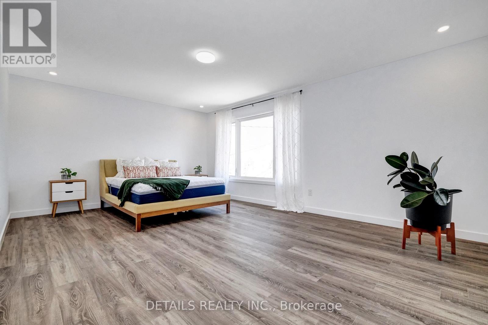 A - 842 Dundee Avenue, Ottawa, Ontario  K2B 5S9 - Photo 10 - X12445501