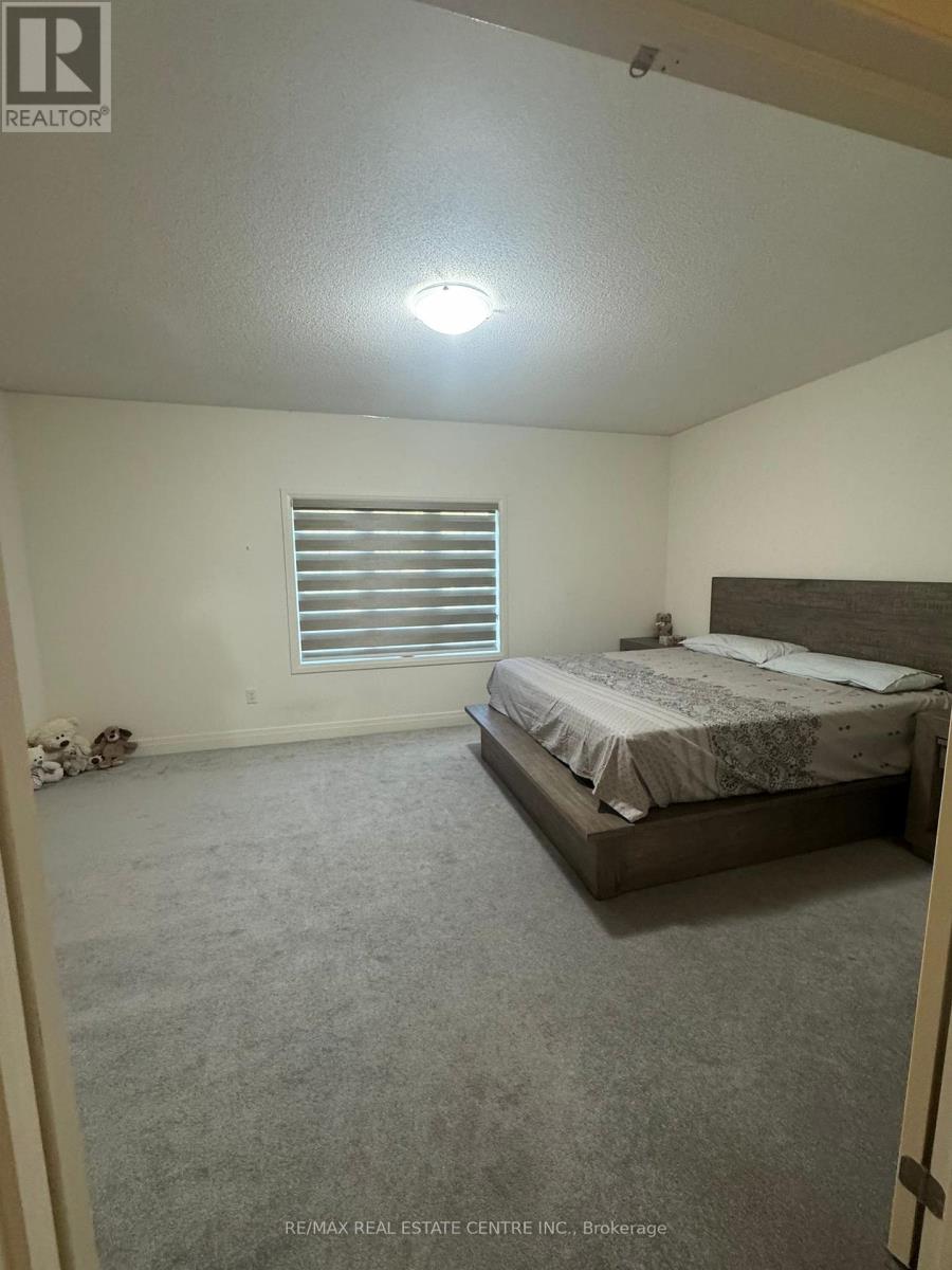 8 Unwind Crescent, Brampton, Ontario  L6X 0B3 - Photo 21 - W12444654