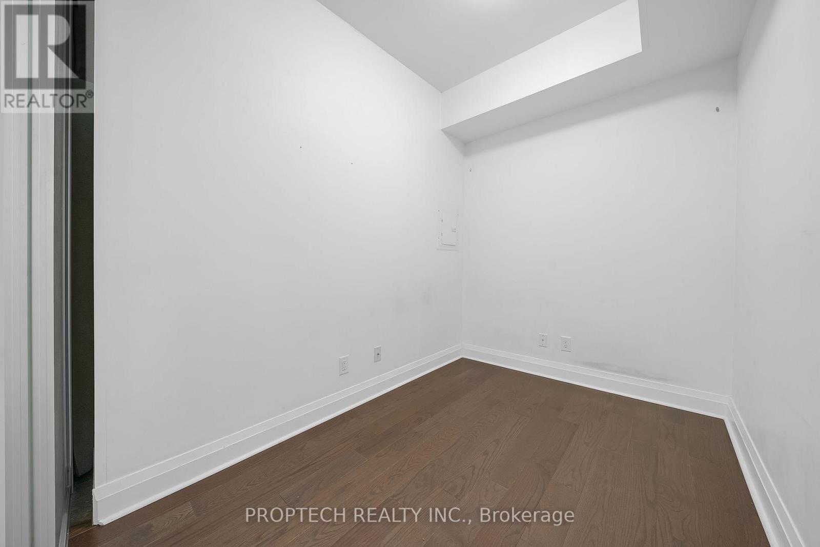 1009 - 1080 Bay Street, Toronto, Ontario  M5S 0A5 - Photo 14 - C12445498