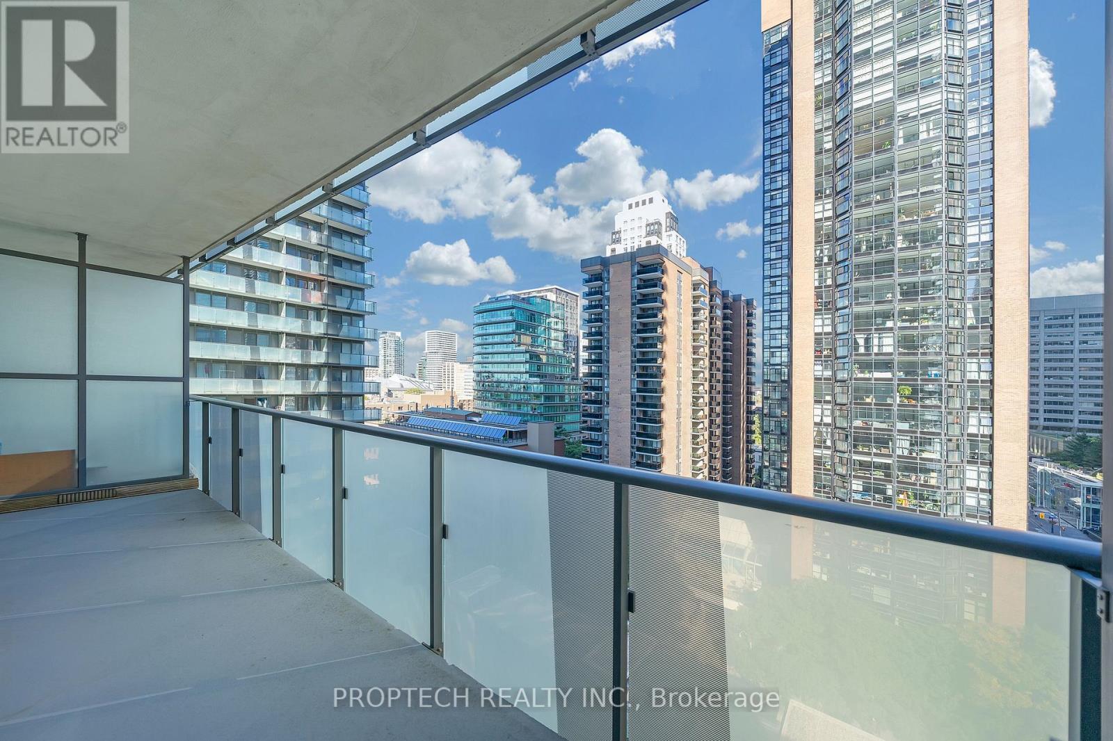 1009 - 1080 Bay Street, Toronto, Ontario  M5S 0A5 - Photo 17 - C12445498