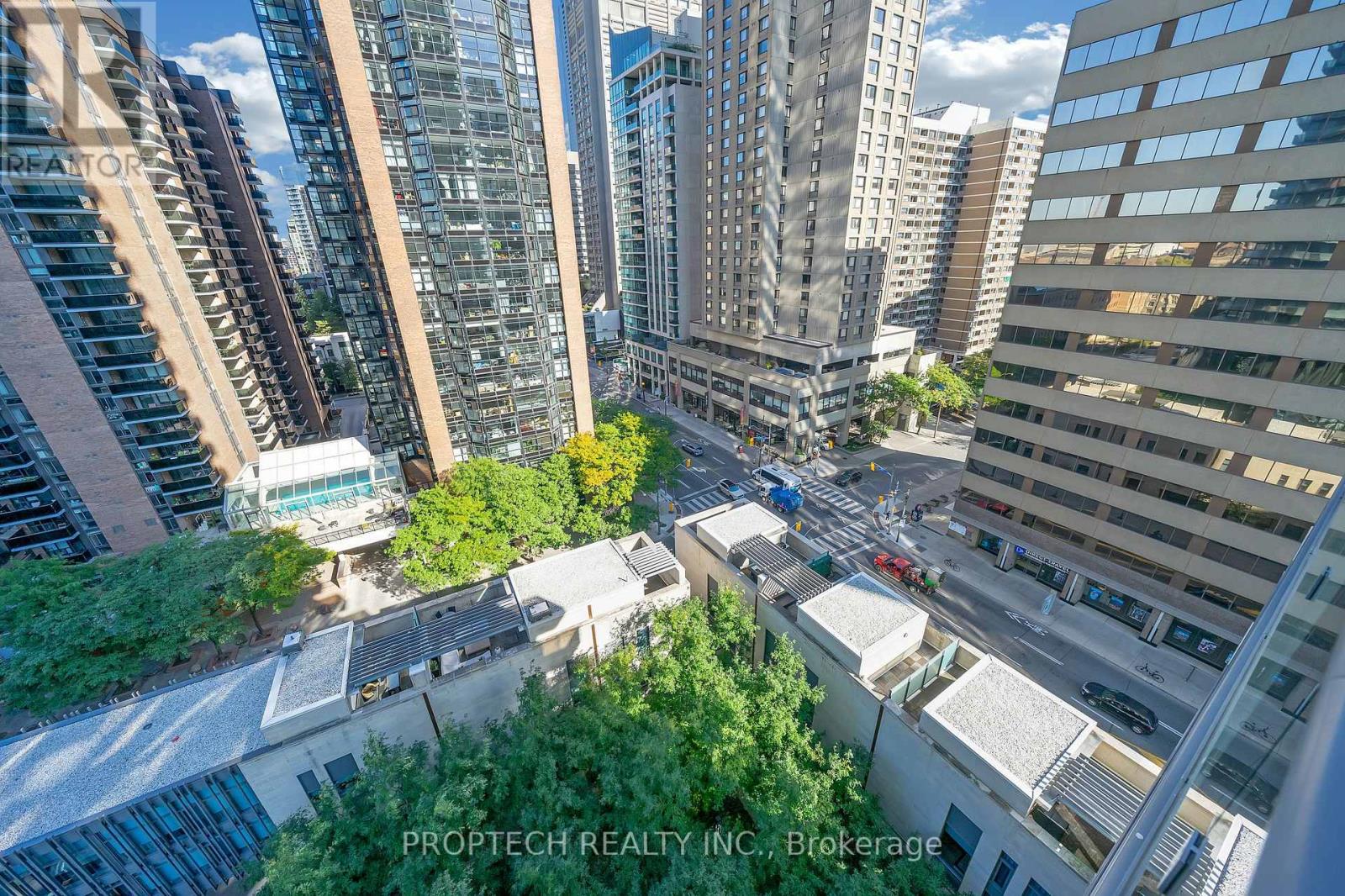 1009 - 1080 Bay Street, Toronto, Ontario  M5S 0A5 - Photo 18 - C12445498