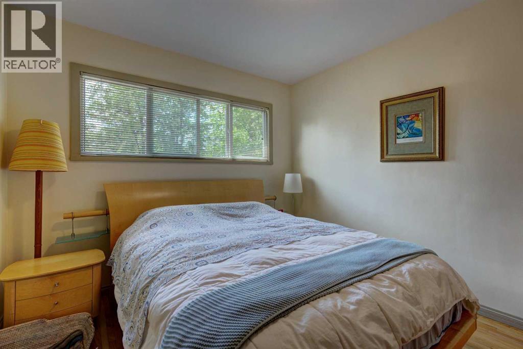 53 Wildwood Drive Sw, Calgary, Alberta  T3C 3C6 - Photo 15 - A2261253