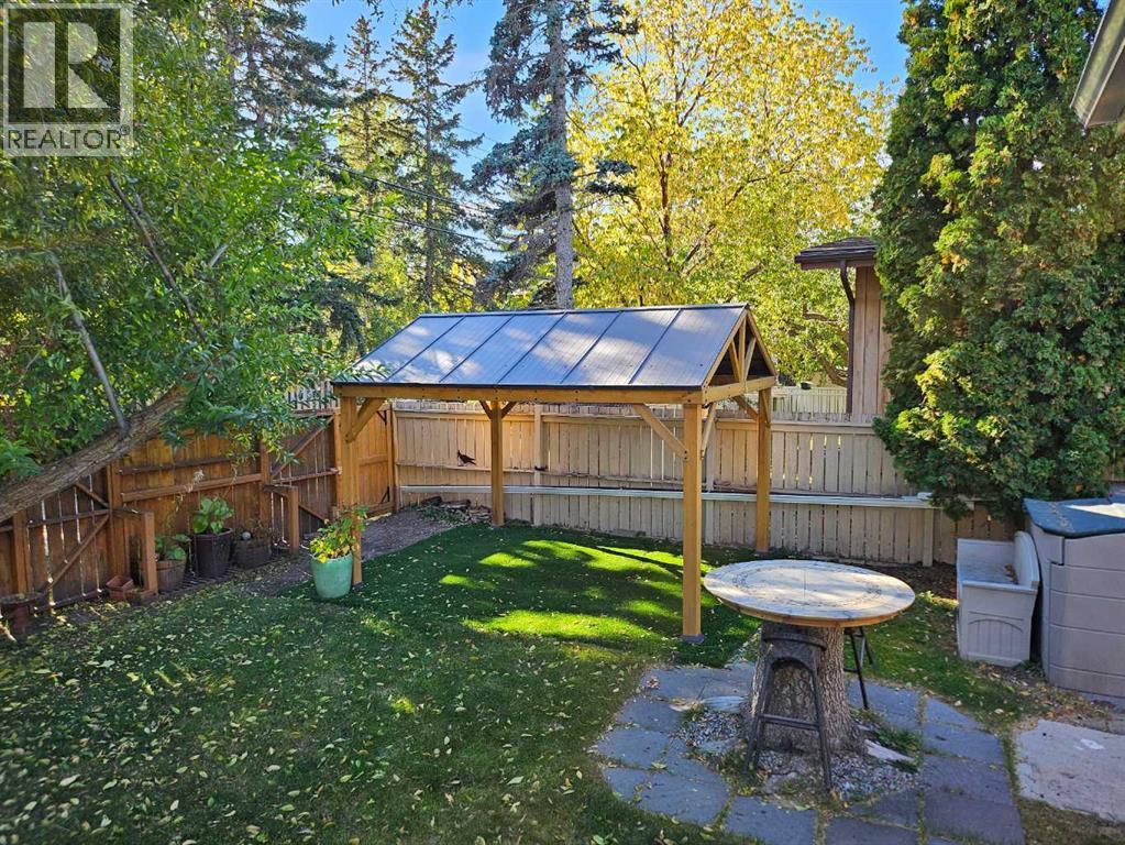 53 Wildwood Drive Sw, Calgary, Alberta  T3C 3C6 - Photo 39 - A2261253