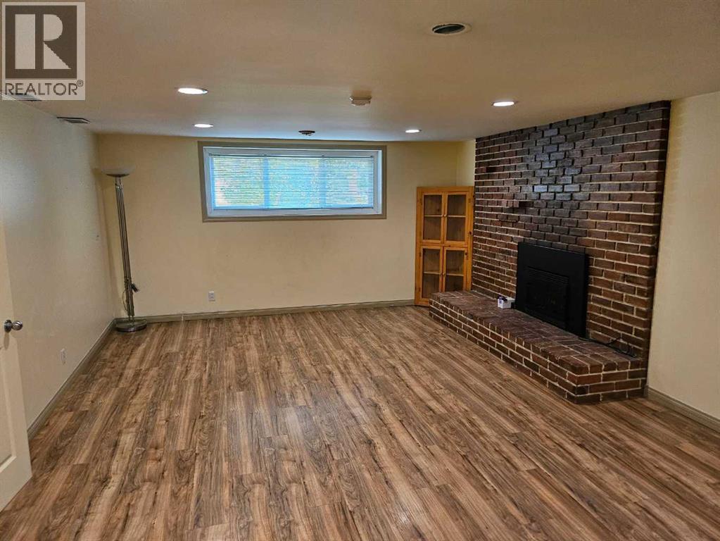 53 Wildwood Drive Sw, Calgary, Alberta  T3C 3C6 - Photo 32 - A2261253